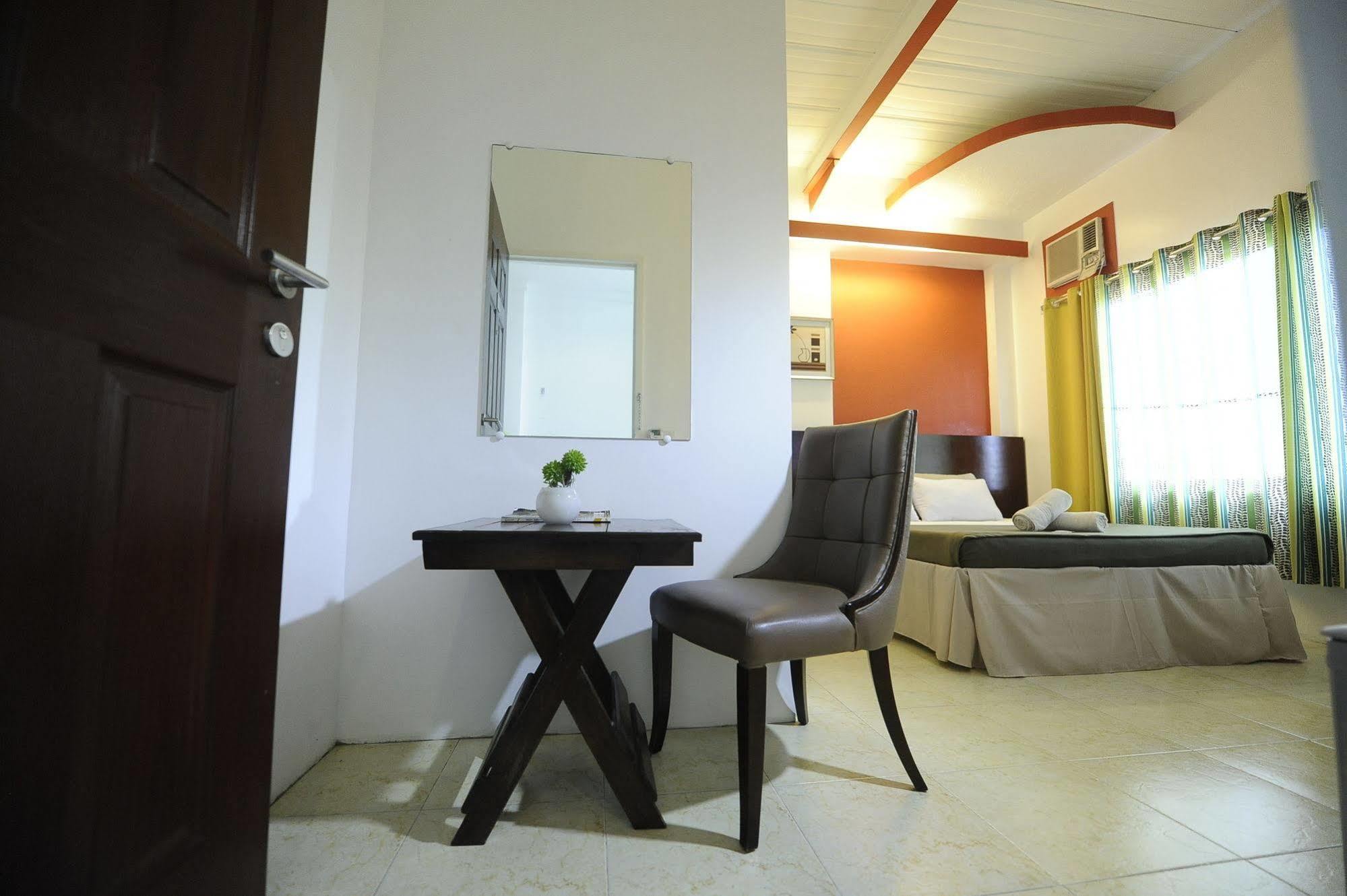 First Pacific Inn Davao Exterior foto